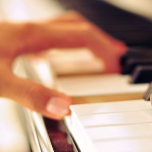 大人和女9孩做爰
